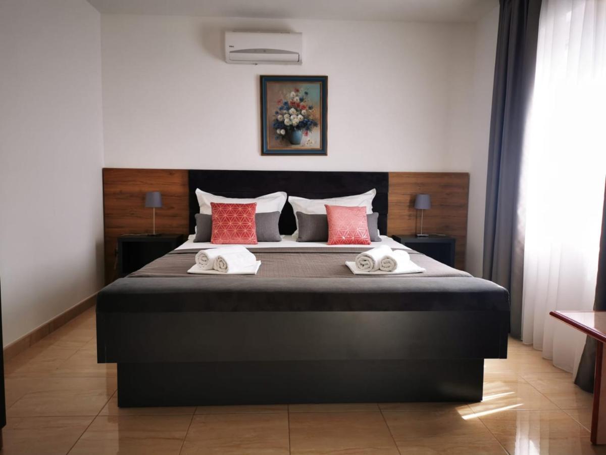 Apartment Marco Makarska Bagian luar foto